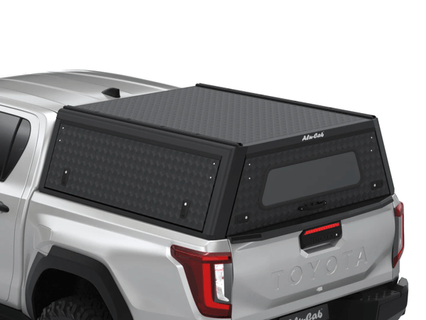 Alu-Cab Hardtop "Explorer" für Toyota Hilux Travo 2026+ Doppelkabine schwarz/geriffelt
