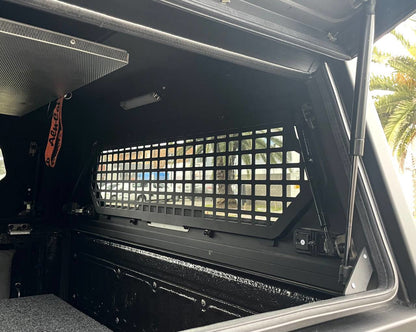 Alu-Cab Hardtop "Contour" Heckfenstergitter