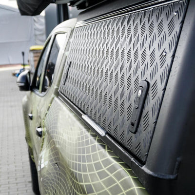 Alu-Cab Hardtop Explorer Mitsubishi L200/ Fiat Fullback 2016+ Doppelkabine schwarz/ geriffelt
