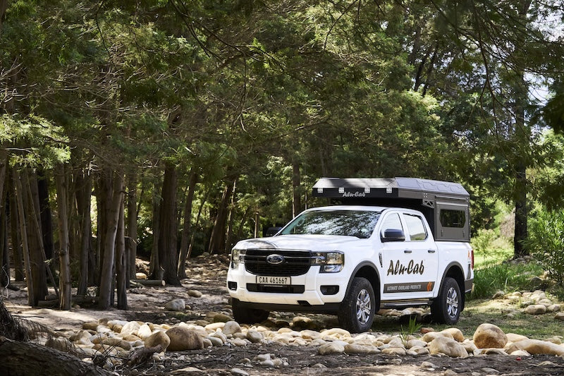 Alu-Cab ModCap Camper DC mit Fenster