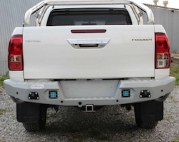 Rival Heckstossstange für Toyota Hilux Revo, schwarz