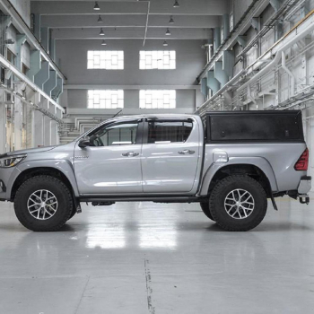 ALU-CAB HARDTOP EXPLORER TOYOTA HILUX 2016+ DOPPELKABINE SCHWARZ/ GLATT