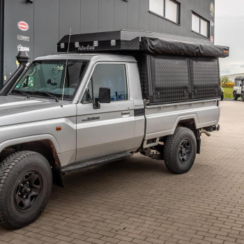 ALU-CAB CANOPY CAMPER TOYOTA LAND CRUISER 79 EINZELKABINER IN SCHWARZ