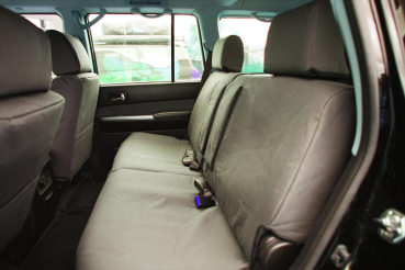 IRONMAN 4X4 CANVAS SEAT COVERS (HINTEN FÜR HILUX REVO AB 15+) • INTEGRIERTE TASCHEN FÜR LANDKARTEN