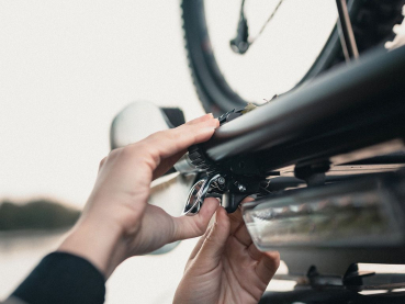 Preview: PADDEL-, SPATEN- & SCHAUFEL-HALTERUNG MIT RATSCHE - VON FRONT RUNNER