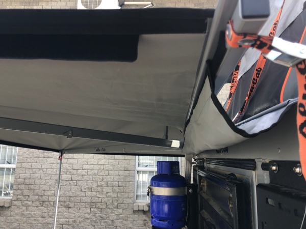 ALU-CAB 270° MARKISE REGENRINNE